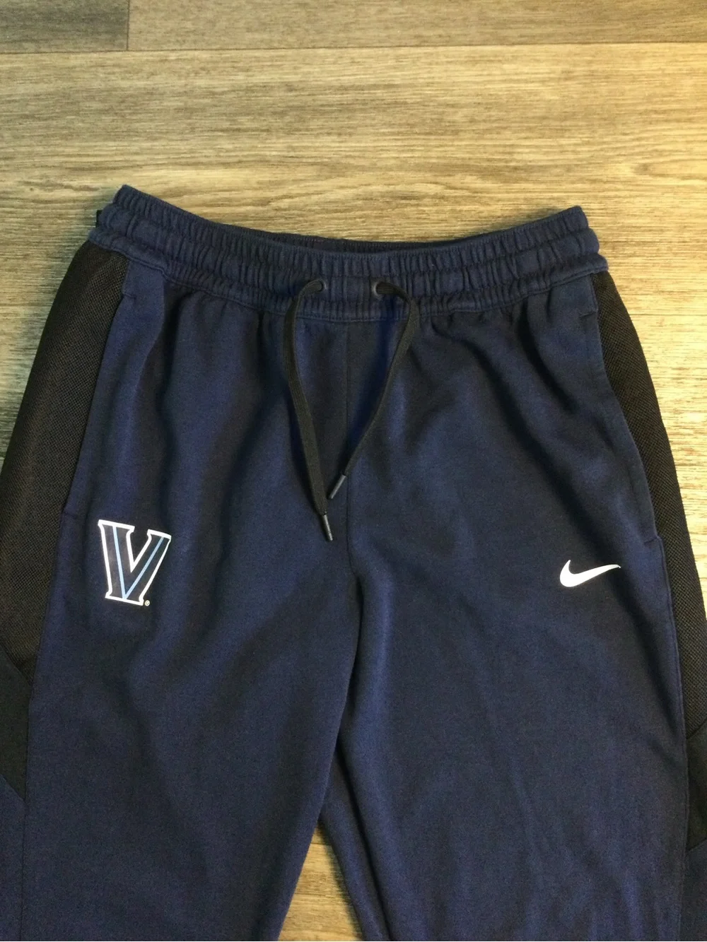 Villanova Nike Men's Navy Blue Athletic Jogger Pants with Logo